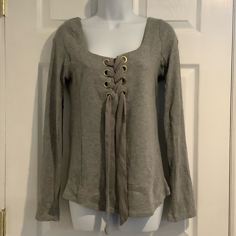 FREE PEOPLE Gray Neutral Lace Up Grommet Ribbed Stretchy Date Night Casual Top L